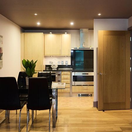 The Vauxhall Hideout - Comfy 2Bdr Flat With Balcony London Exterior foto