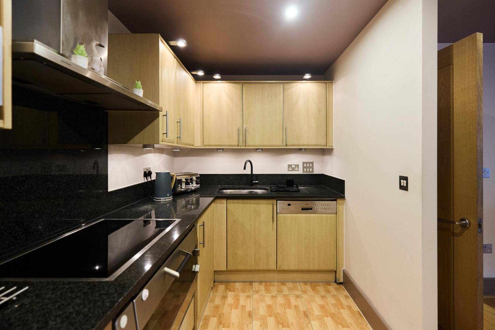 The Vauxhall Hideout - Comfy 2Bdr Flat With Balcony London Exterior foto
