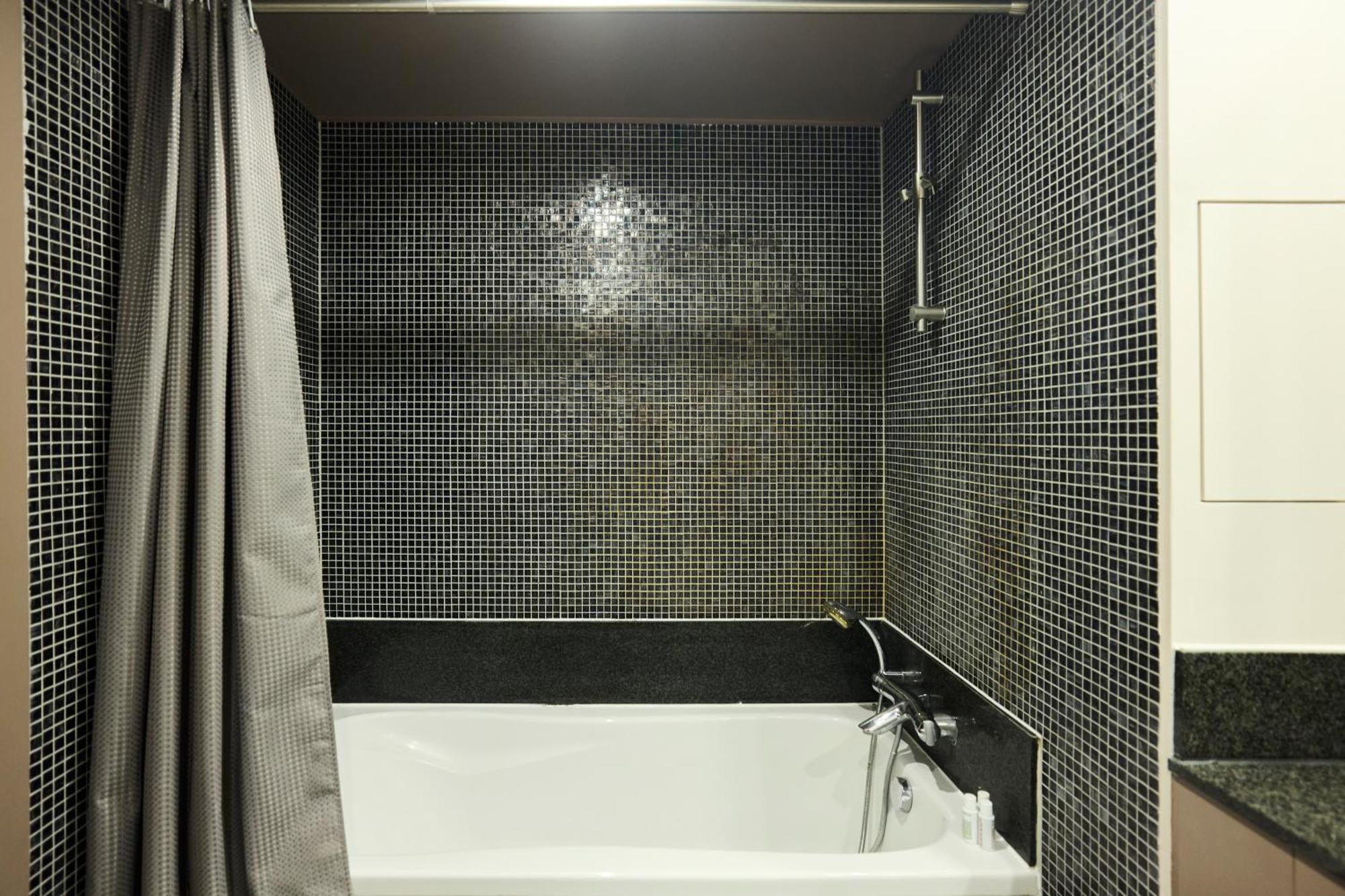 The Vauxhall Hideout - Comfy 2Bdr Flat With Balcony London Exterior foto